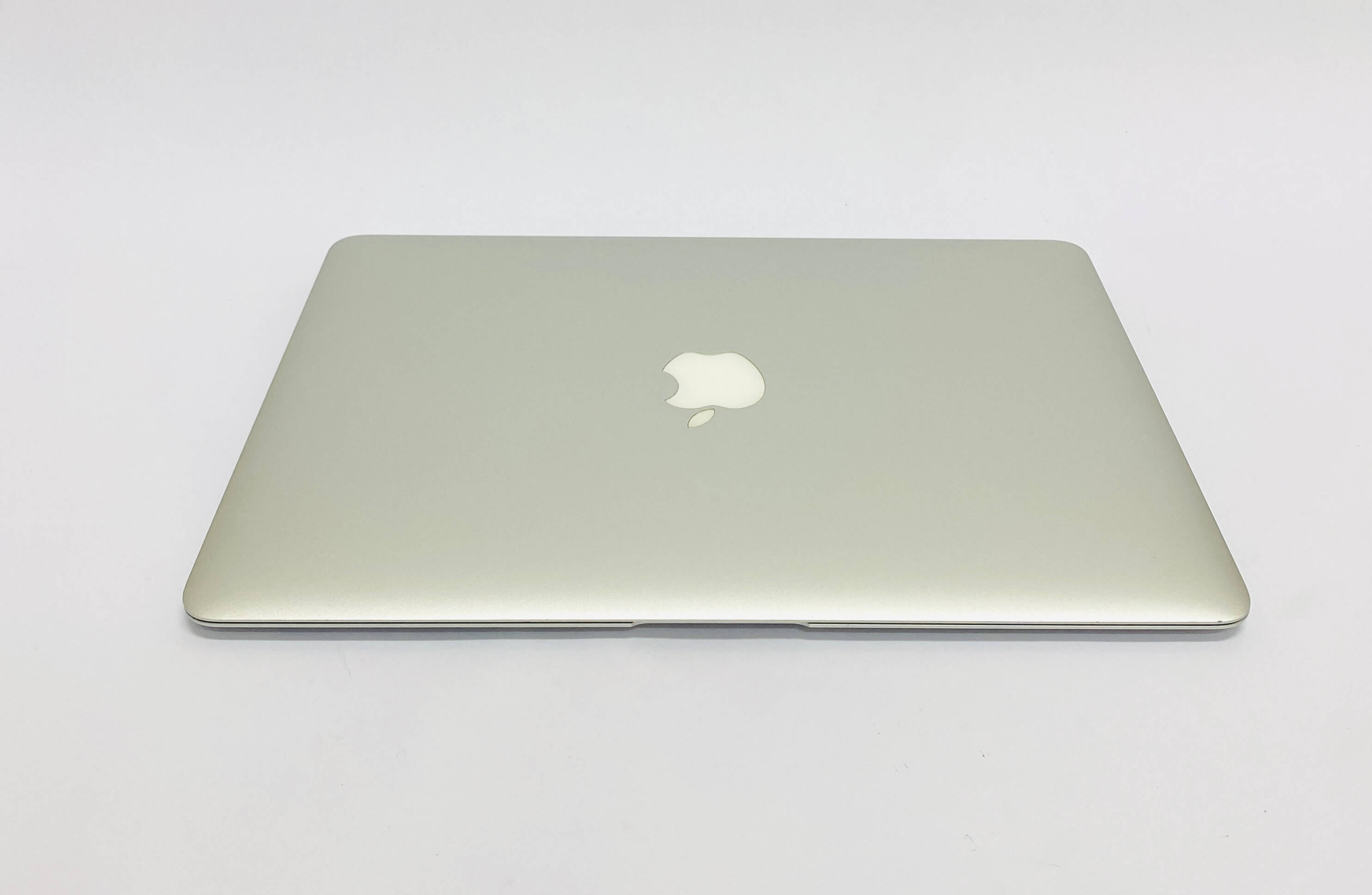 MacBook Air 13'', i5, rok 2015, 8GB RAM, 256GB SSD
