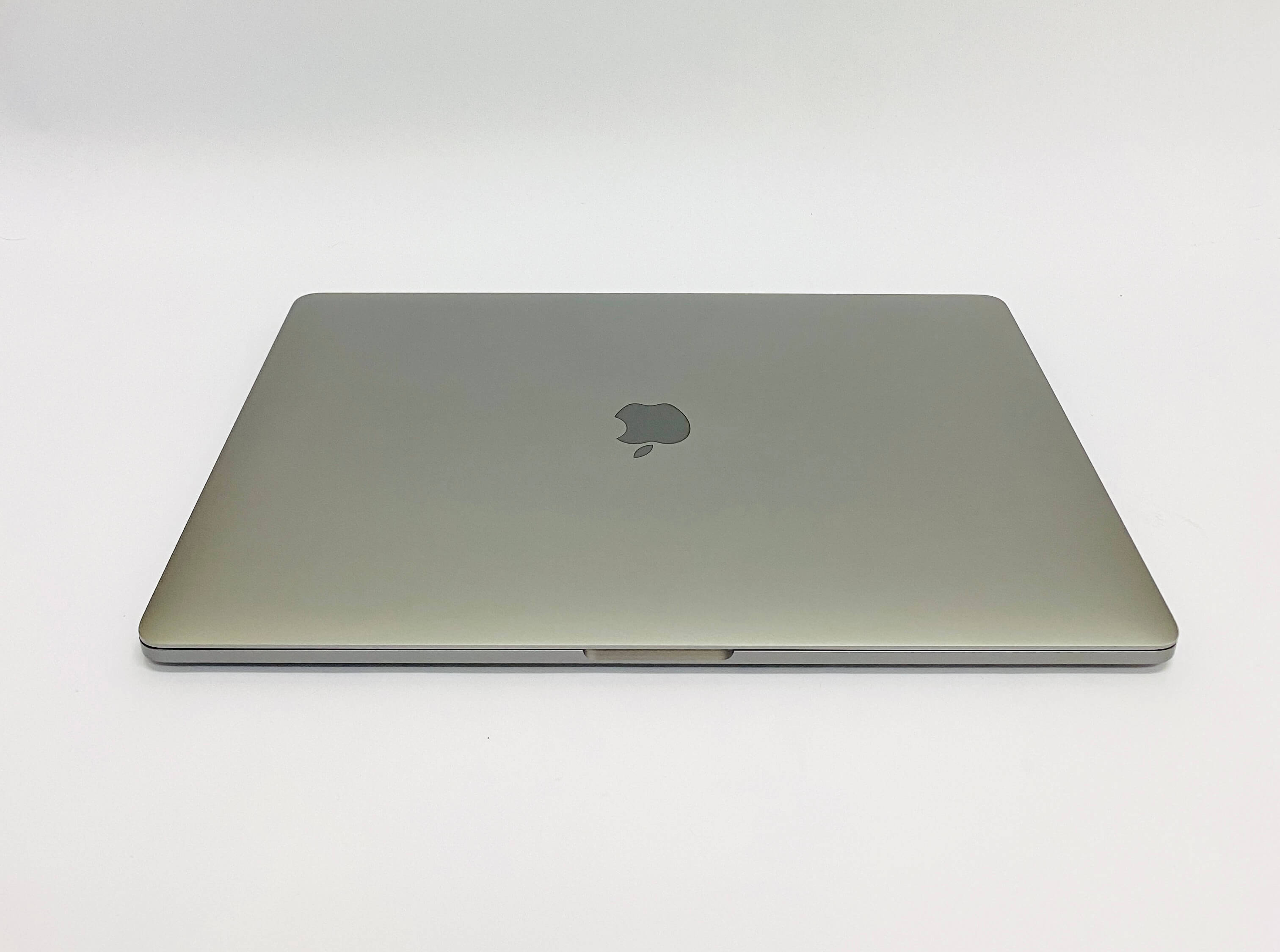 MacBook Pro Retina 15’’ Touch Bar, Space Gray, i9, rok 2019, 32GB RAM, 512GB SSD