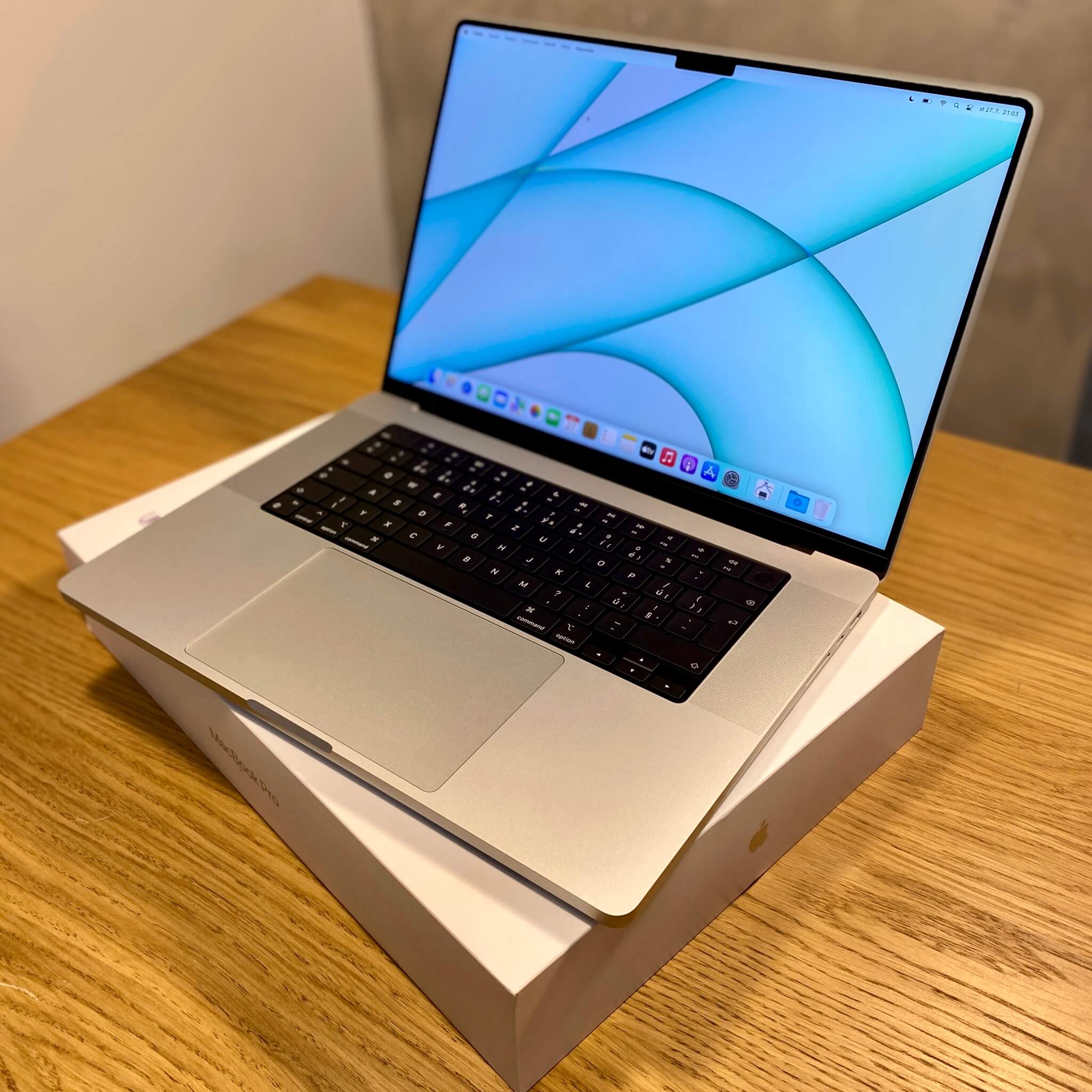 MacBook Pro 16’’ Silver, M1, rok 2021, 16GB RAM, 1TB SSD