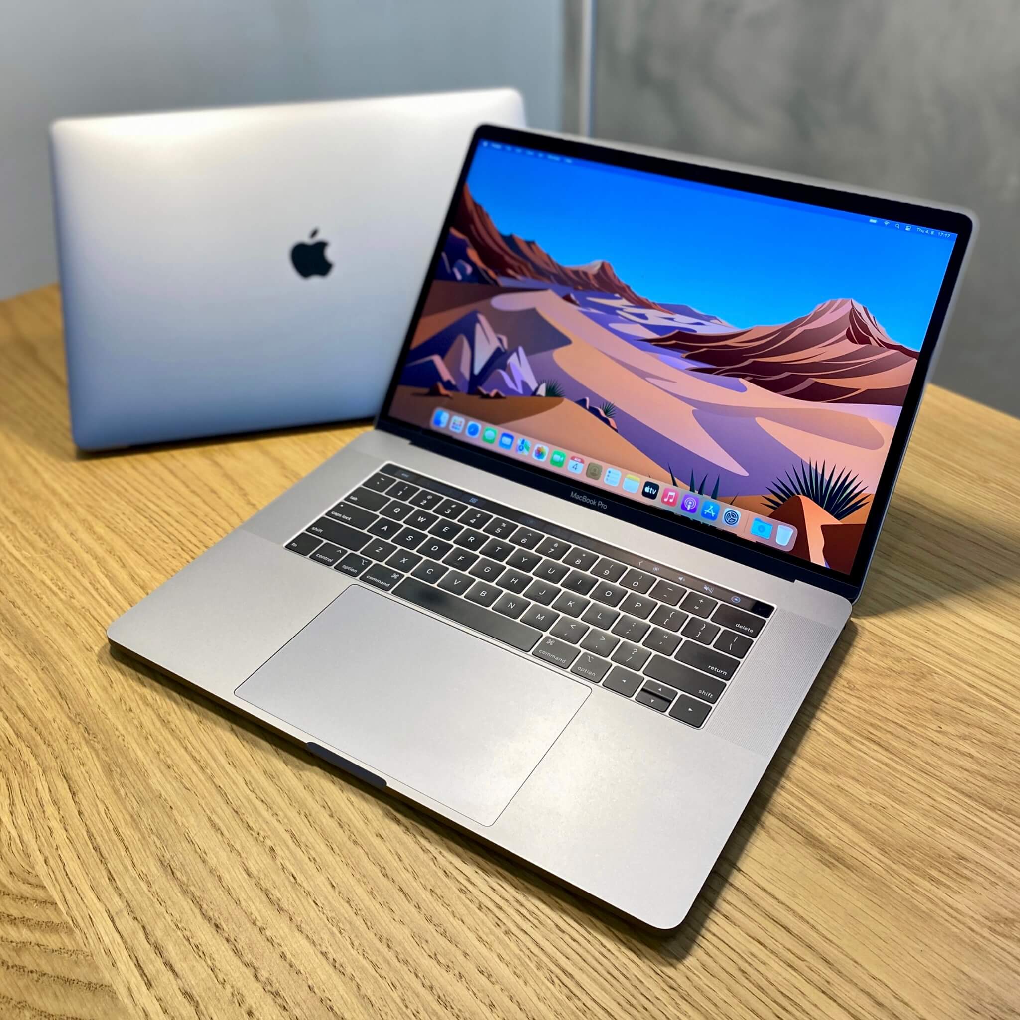 MacBook Pro 15’’ Retina Touch Bar, Space Gray, i9, rok 2019, 32GB RAM, 2TB SSD