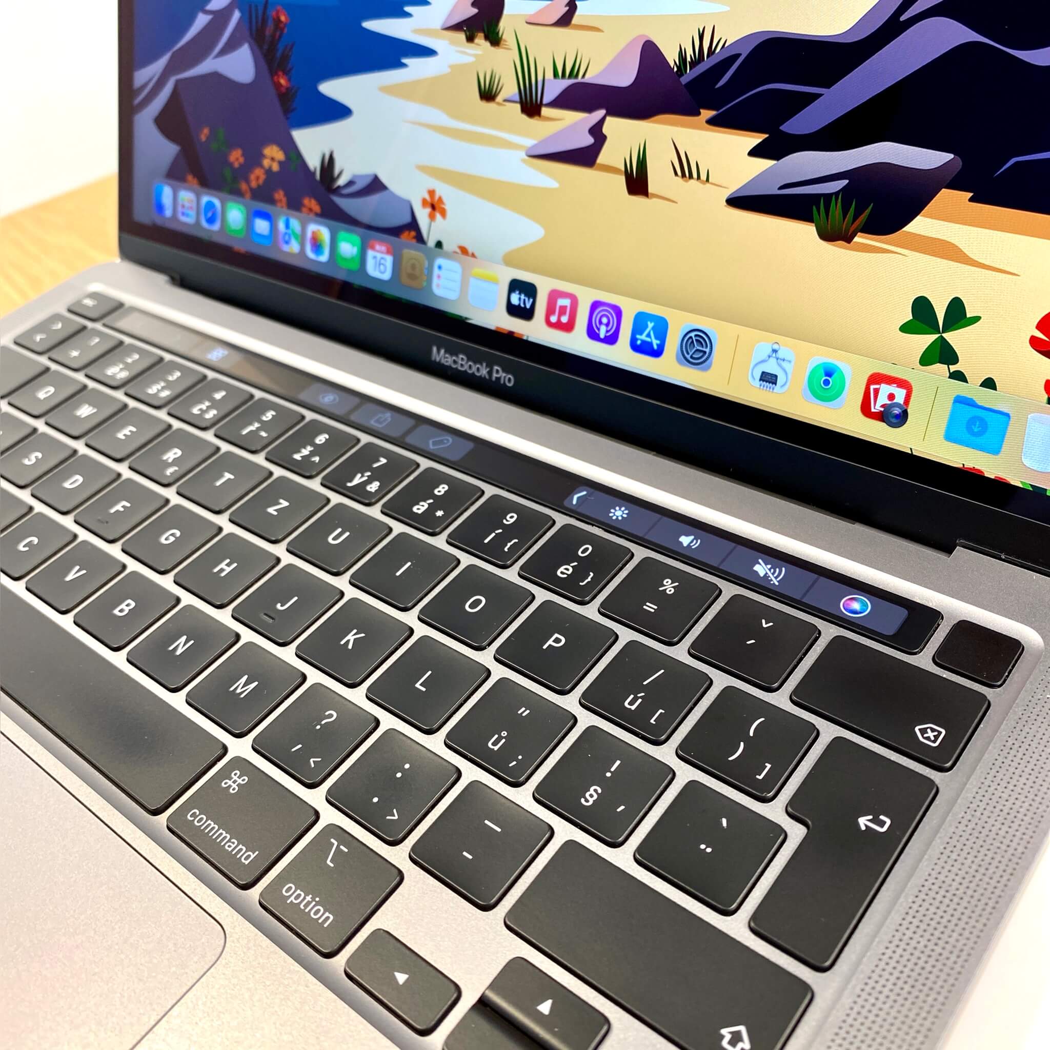 MacBook Pro 13", Apple M1, Space Gray, rok 2020, 16GB RAM, 1TB SSD