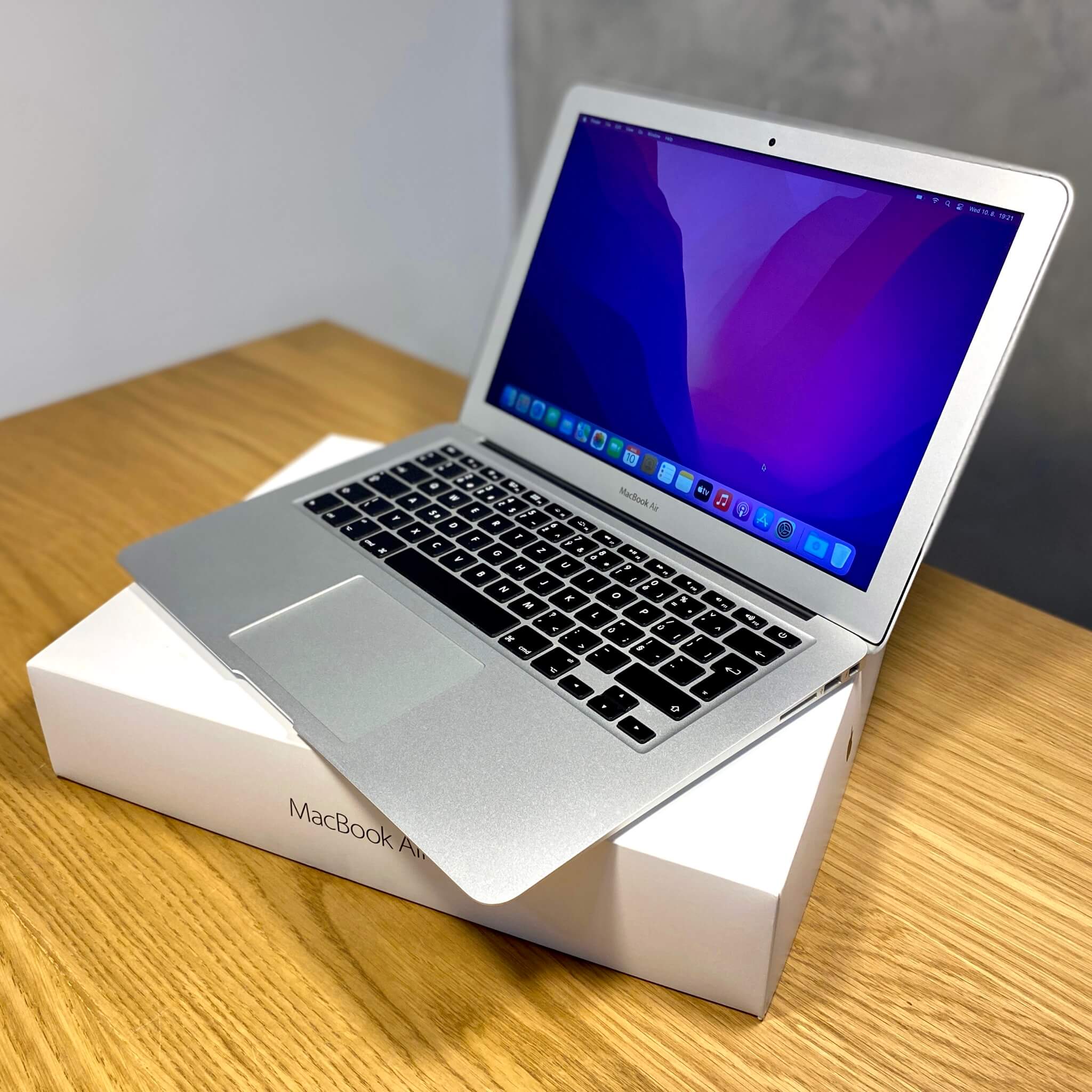 MacBook Air 13’’, i5, rok 2015, 8GB RAM, 256GB SSD