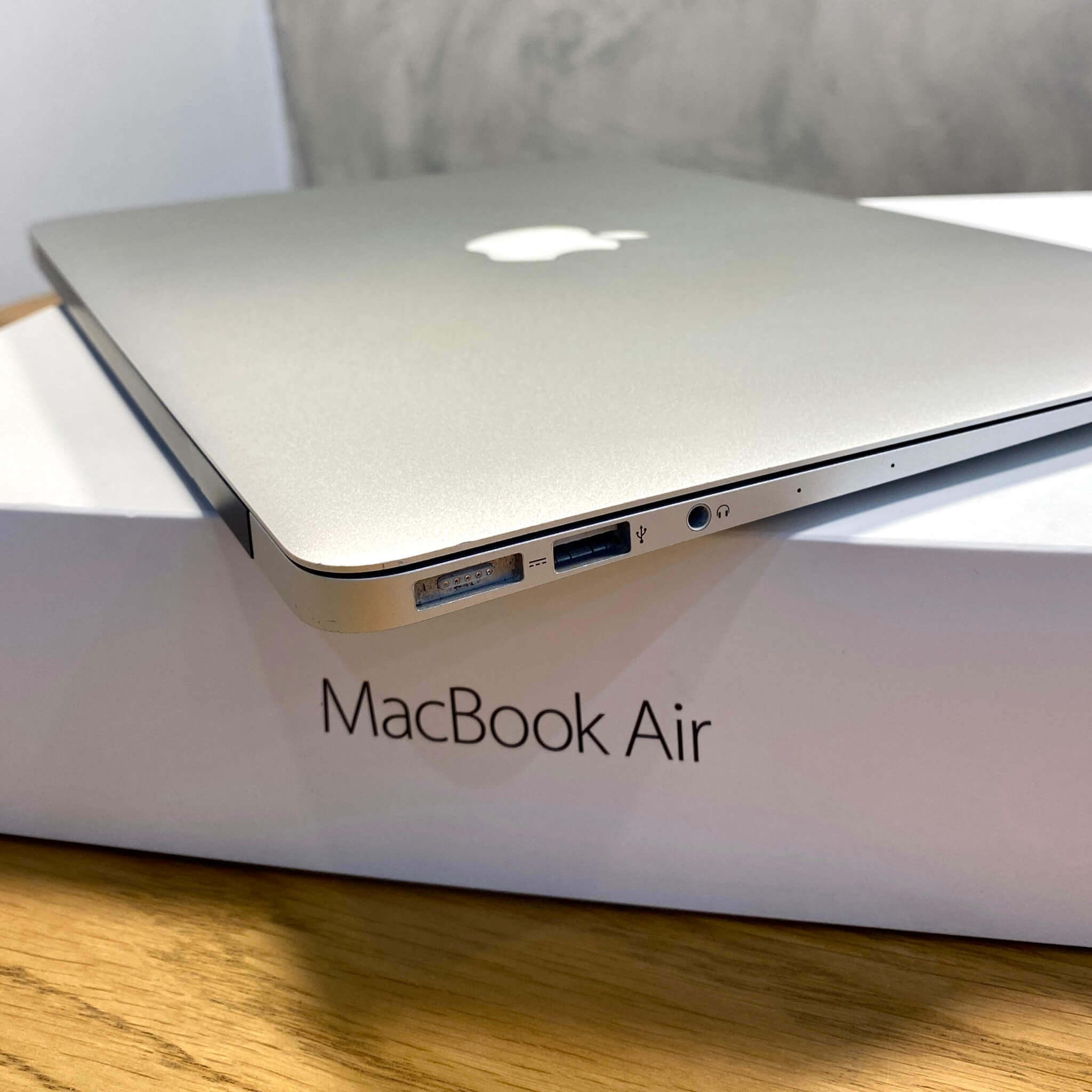 MacBook Air 13’’, i5, rok 2015, 8GB RAM, 128GB SSD