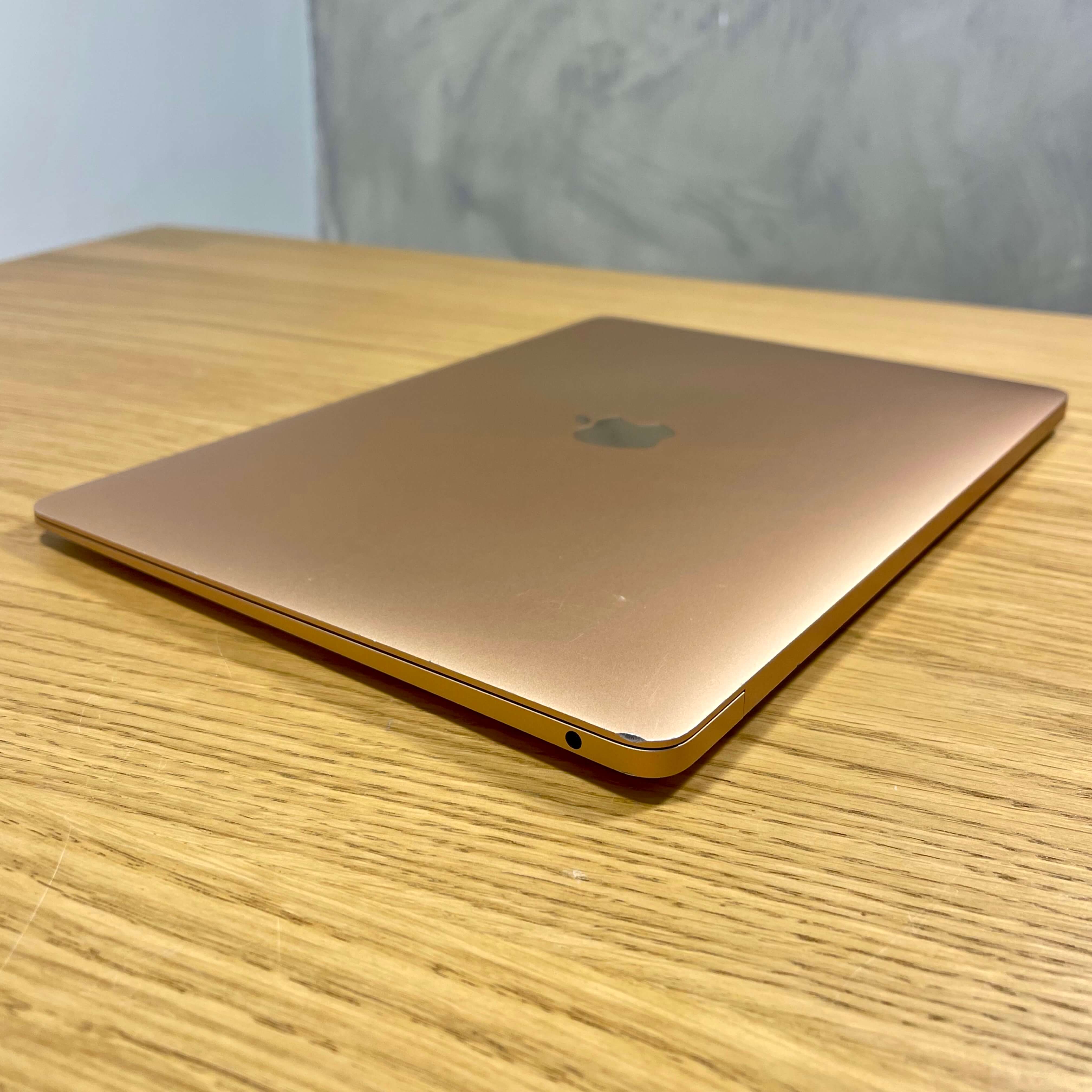 MacBook Air 13"  Gold, rok 2020, M1, 8GB RAM, 512GB SSD