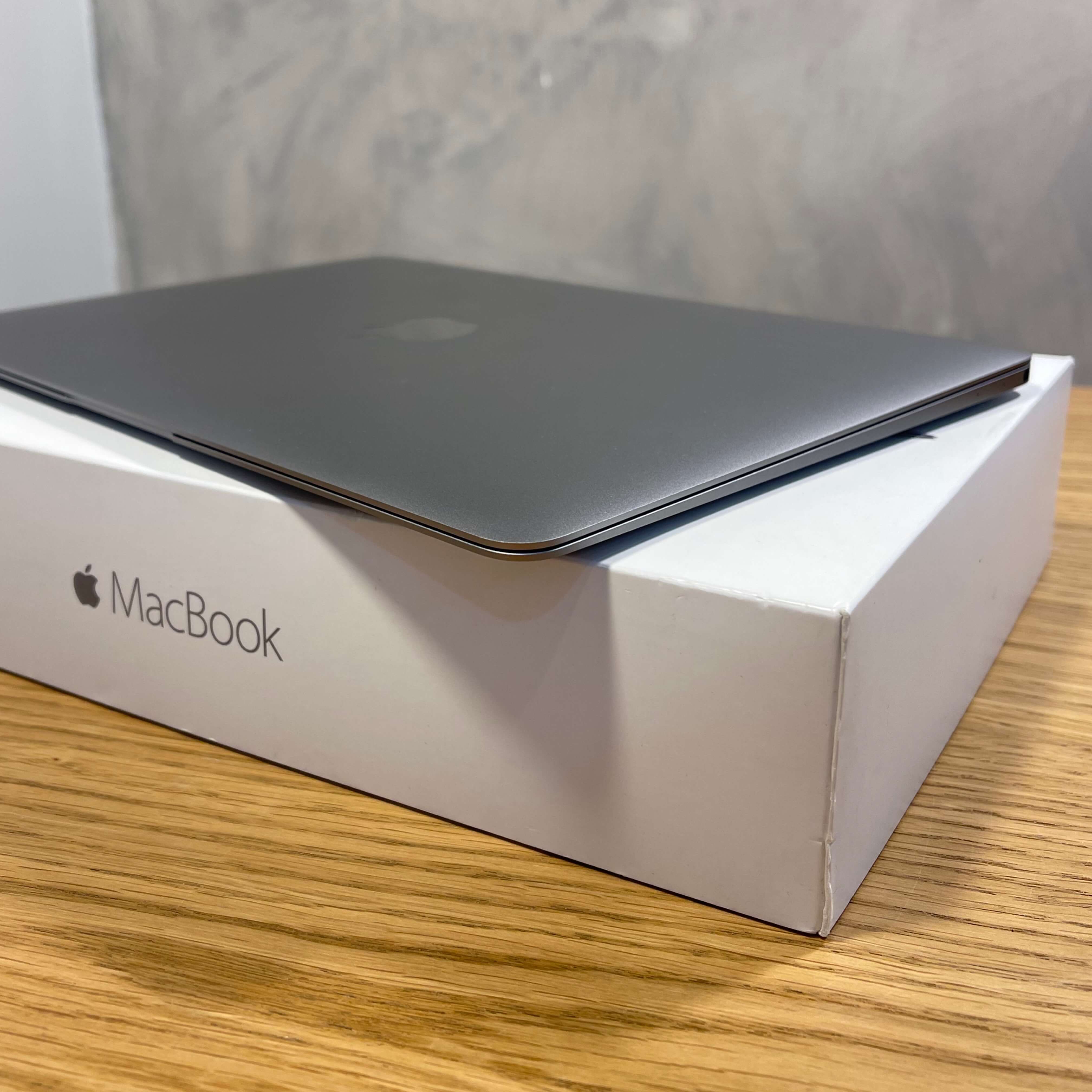 MacBook 12’’ Retina Space Gray , rok 2015, M, 8GB RAM, 512GB SSD