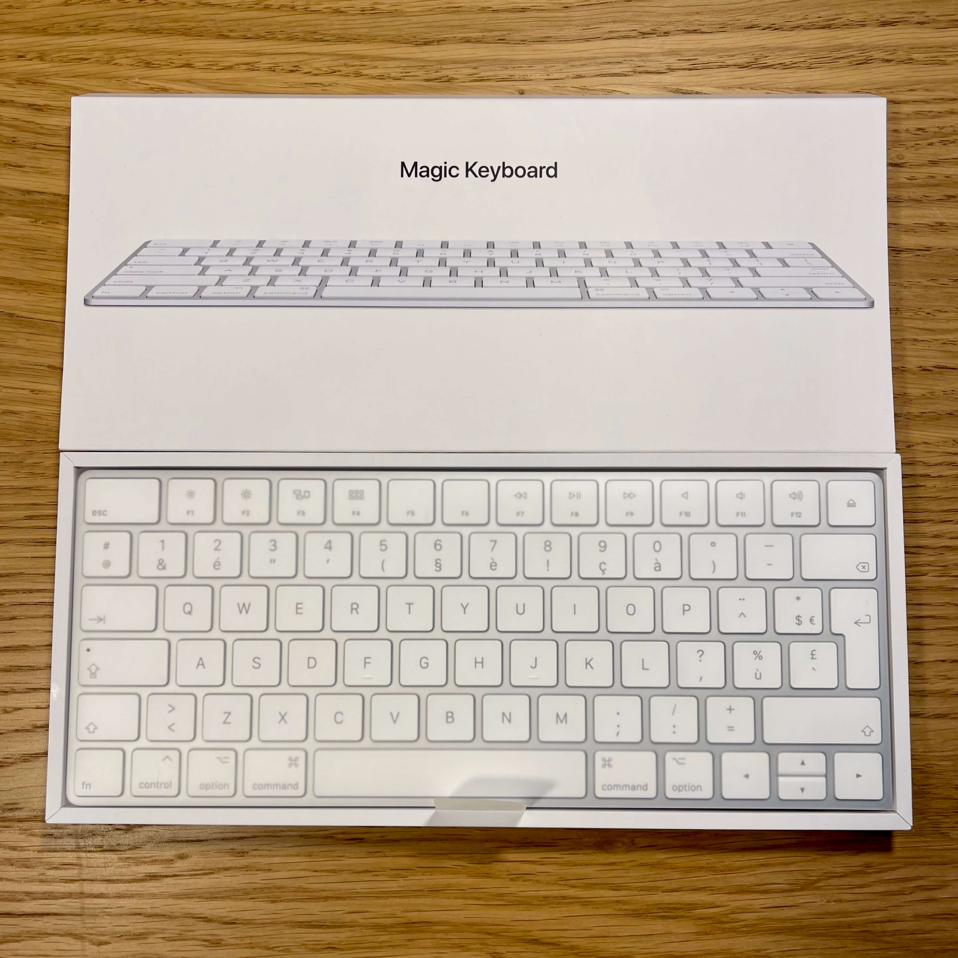Apple Magic Keyboard ( francouzská - QWERTY )  2 gen.