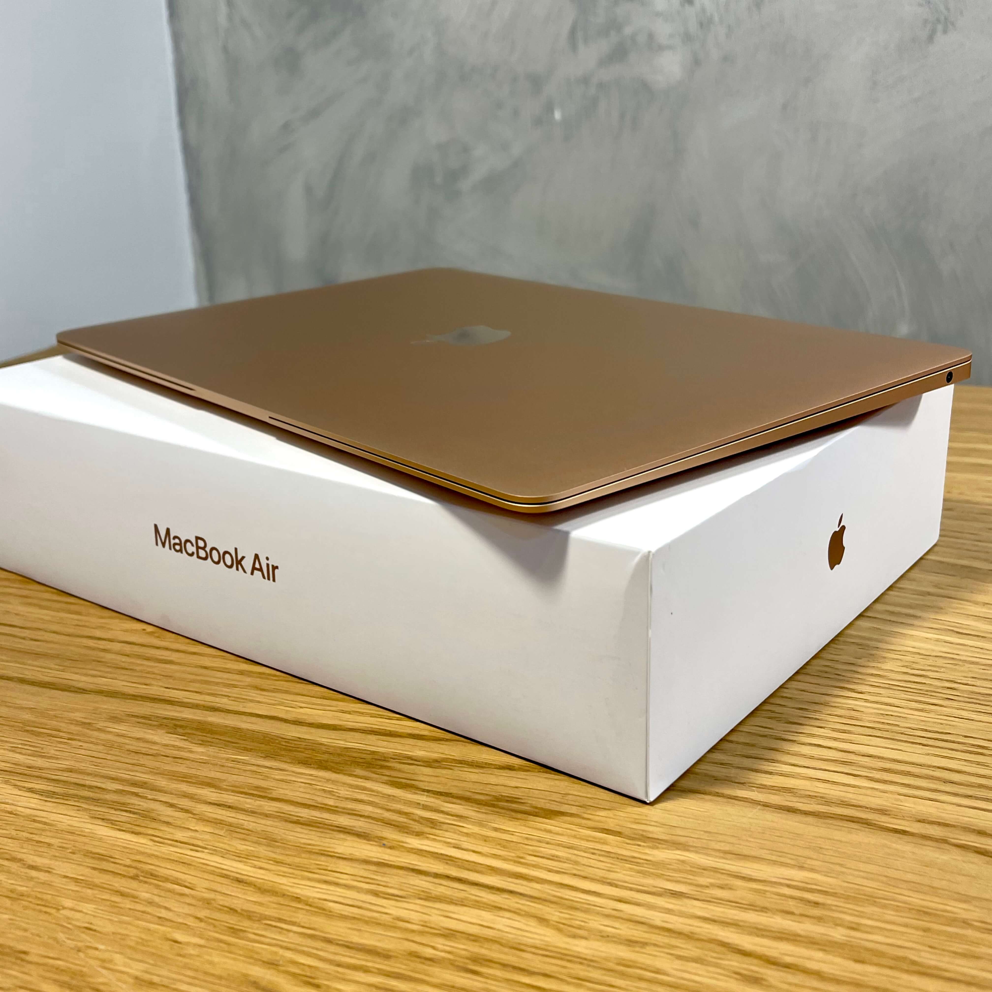 MacBook Air 13'' Retina, Rose Gold, M1, rok 2020, 8GB RAM, 256GB SSD
