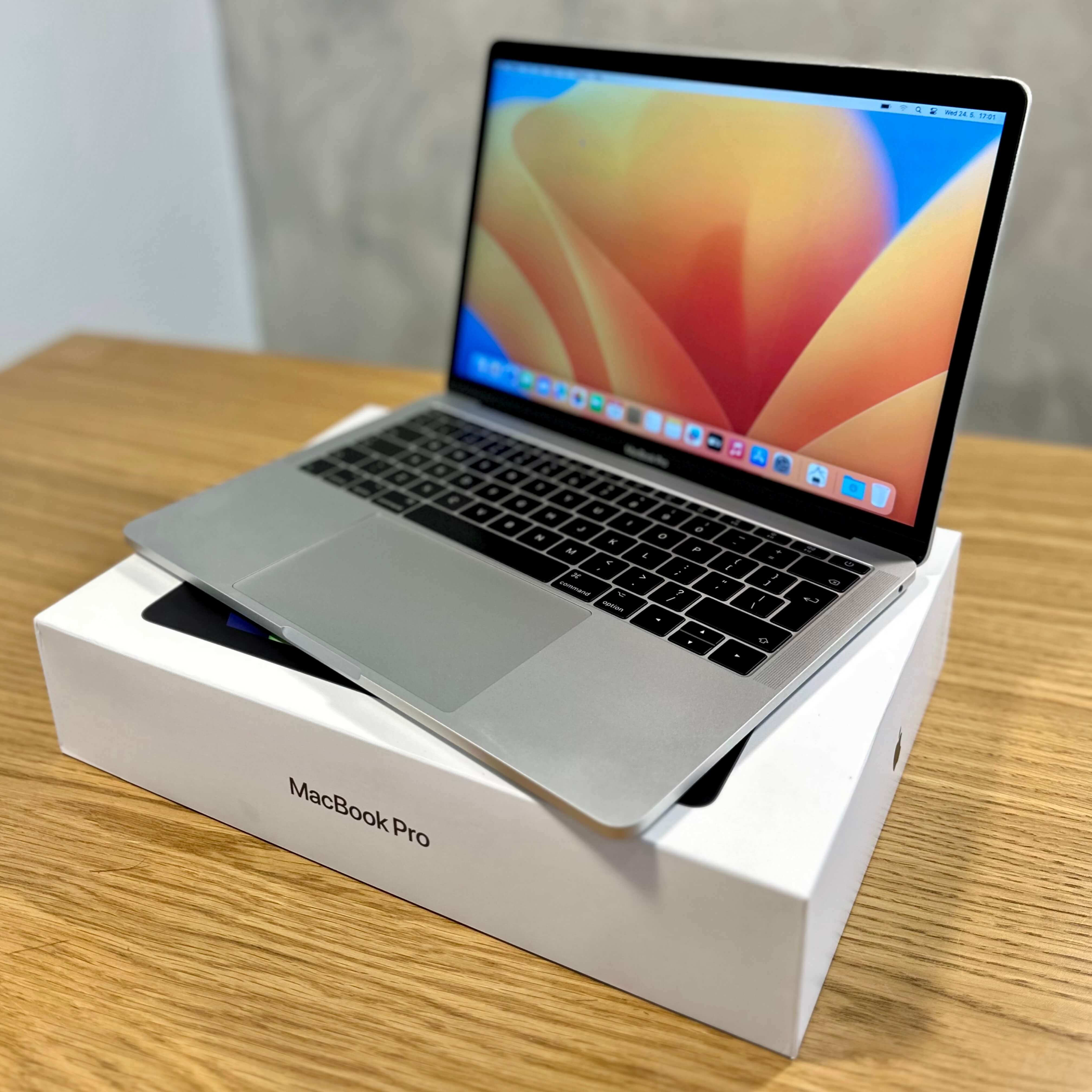 MacBook Pro 13’’ Retina Silver , rok 2017, i5, 16GB RAM, 128GB SSD