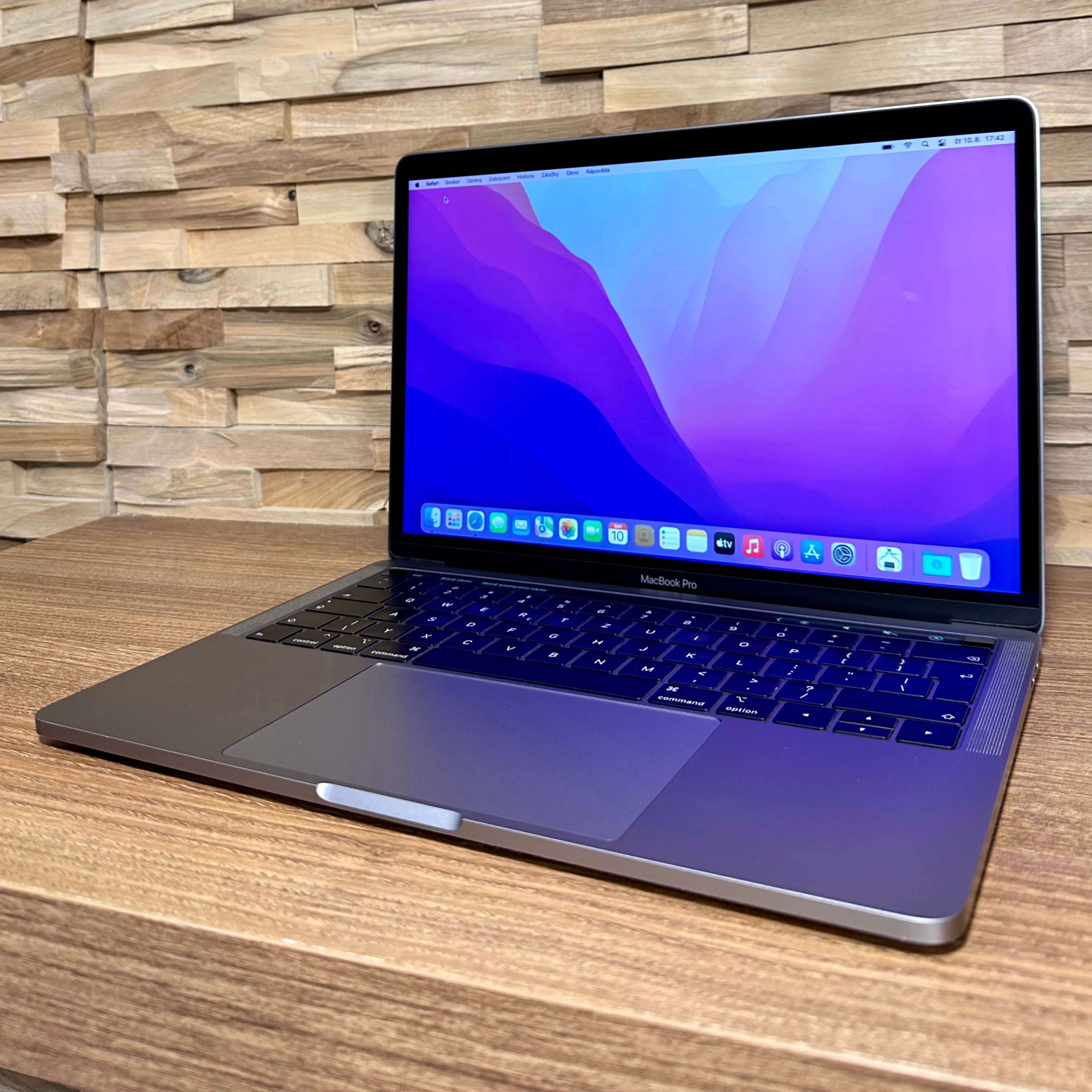 MacBook Pro 13’’ Retina Touch Bar Space Gray, i7, rok 2017, 16GB RAM, 1TB SSD