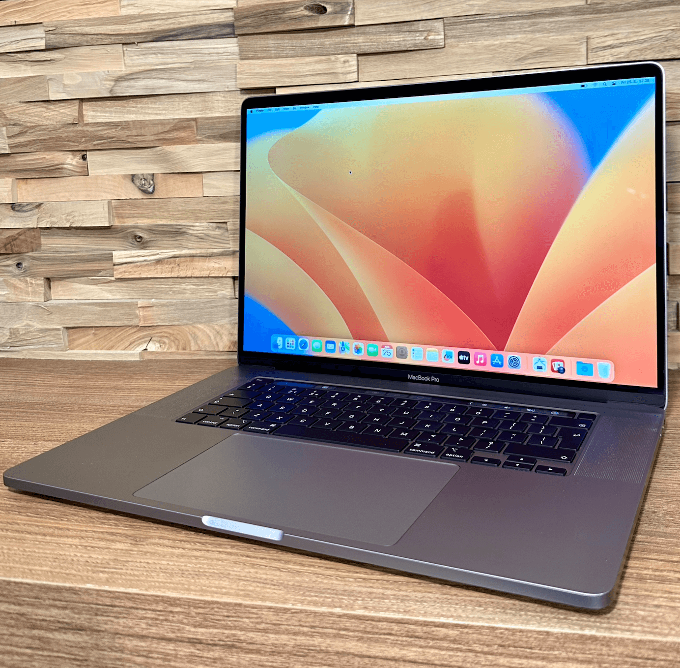 MacBook Pro 16¨ Space Gray, i9, rok 2019, 16GB RAM, 512GB SSD