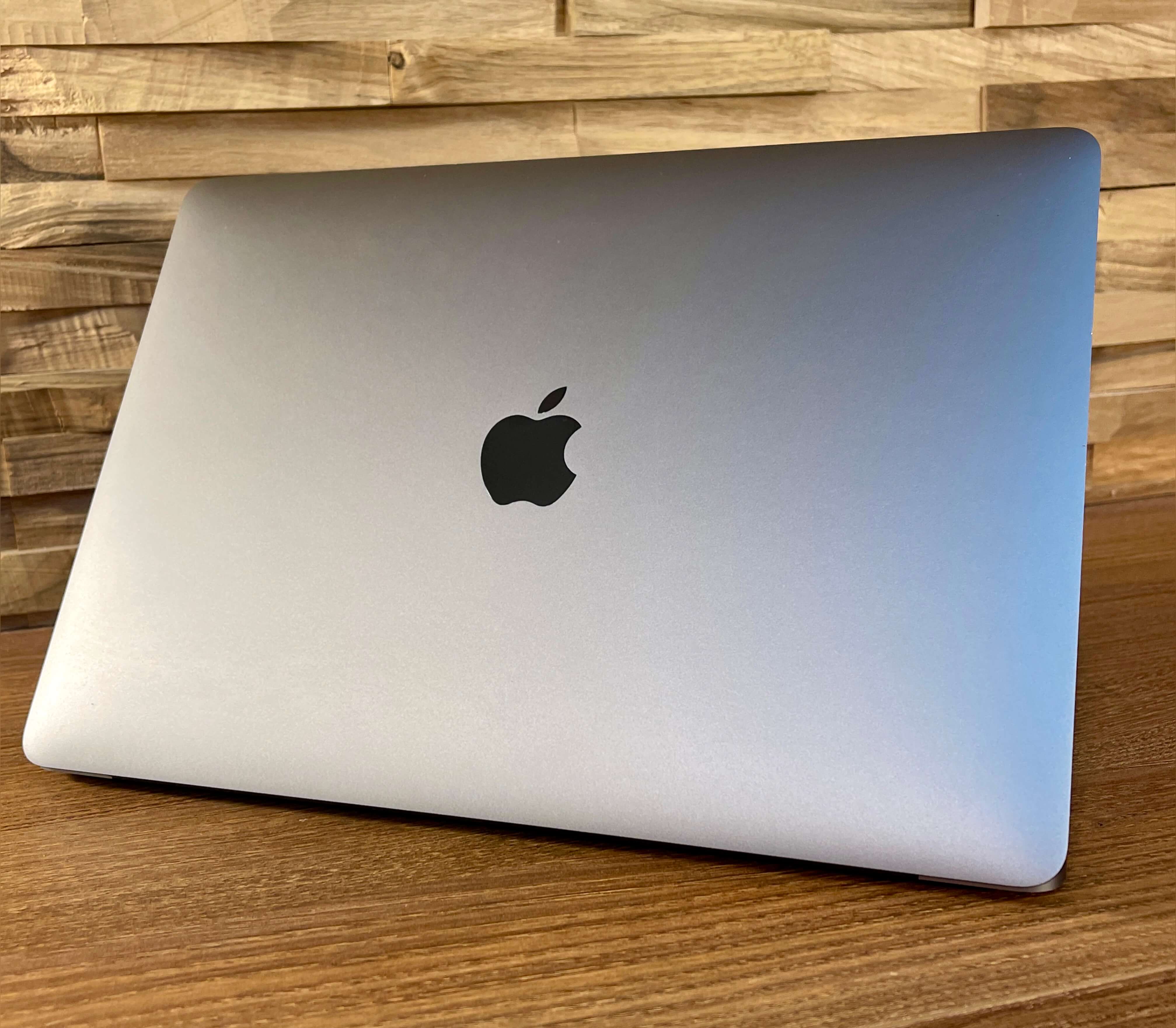 MacBook Pro 13¨ Touch Bar Space Gray, i5, rok 2019, 16GB RAM, 512GB SSD