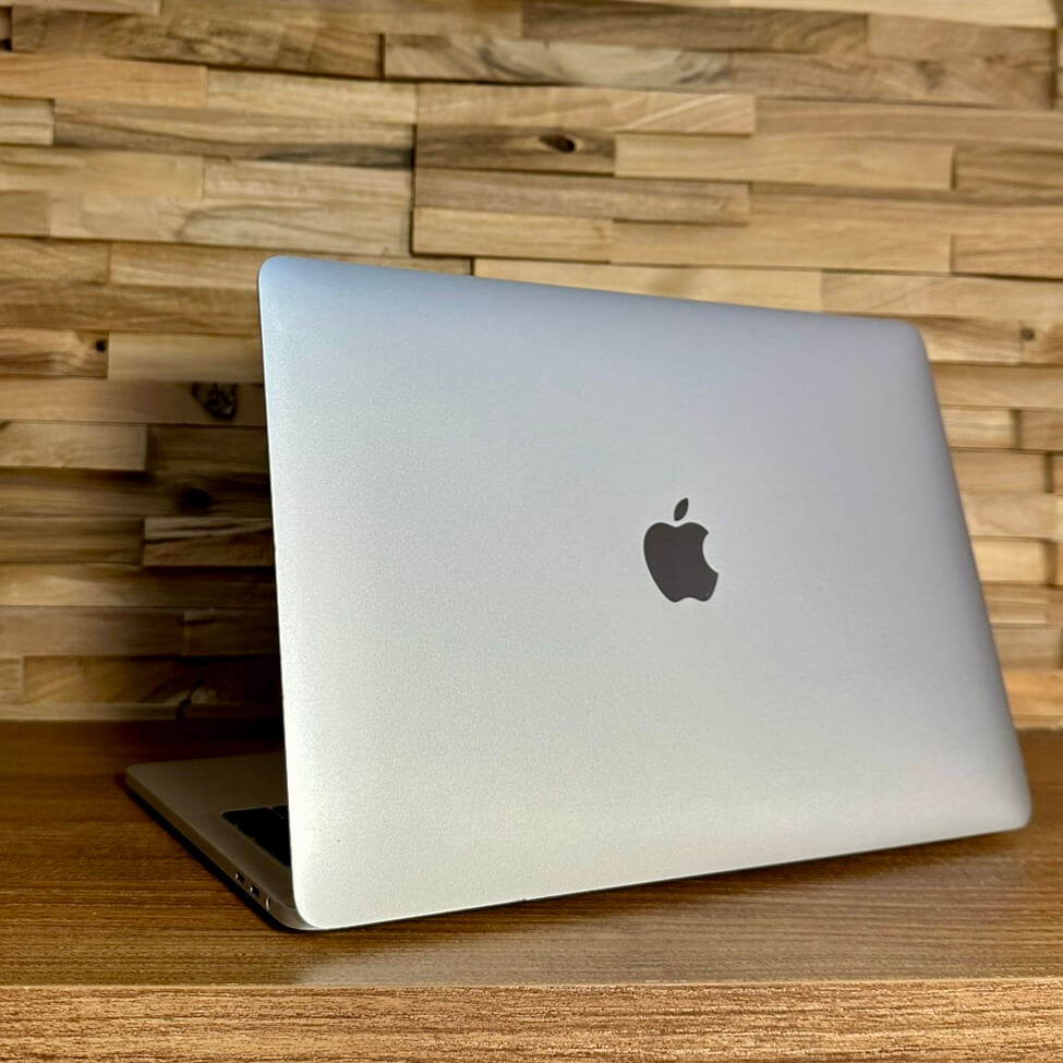 MacBook Pro 13’’ Touch Bar Silver, i5, rok 2017, 8GB RAM, 512GB SSD NOVÁ BATERIE