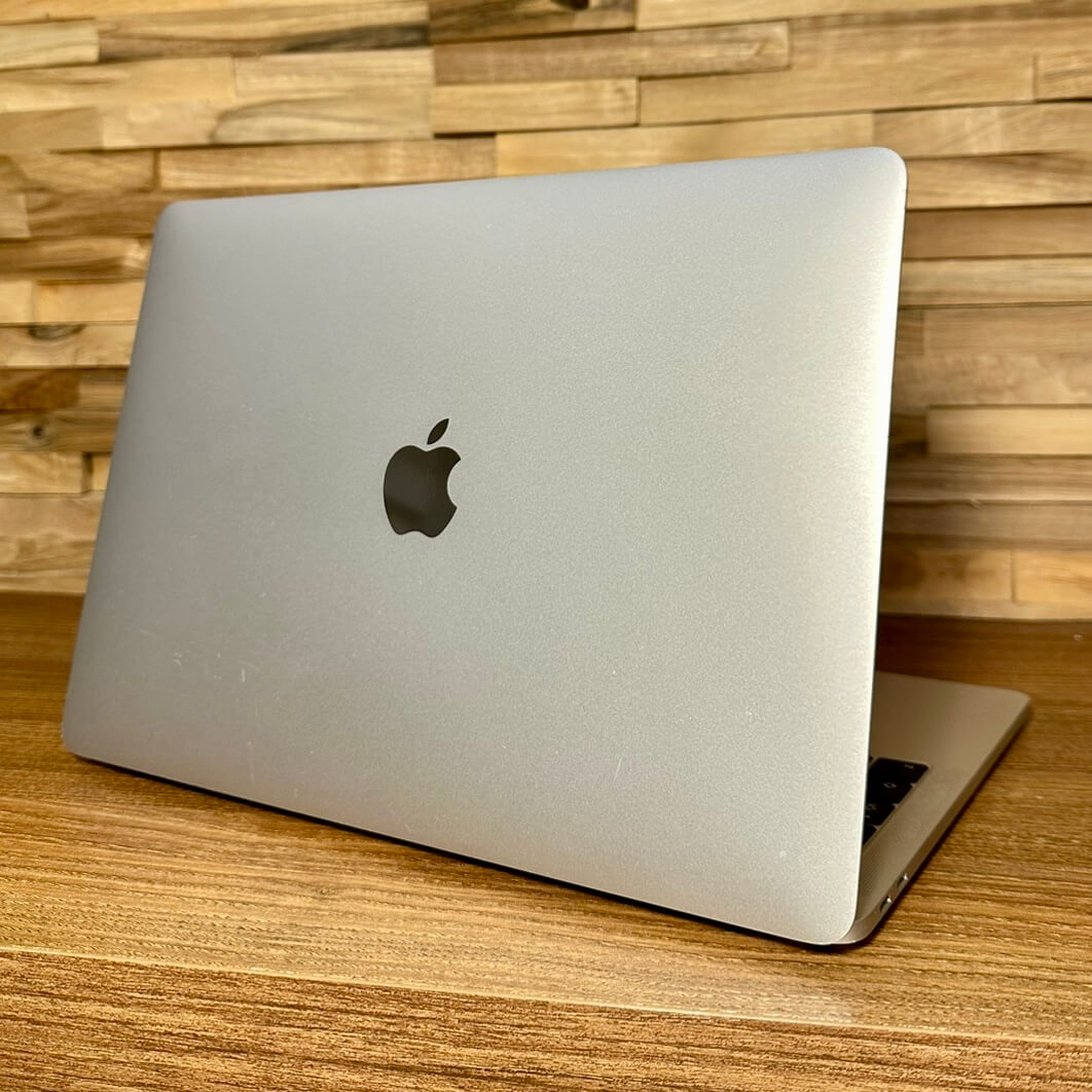 MacBook Pro 13¨ Silver, i5, rok 2017, 16GB RAM, 256GB SSD NOVÁ BATERIE