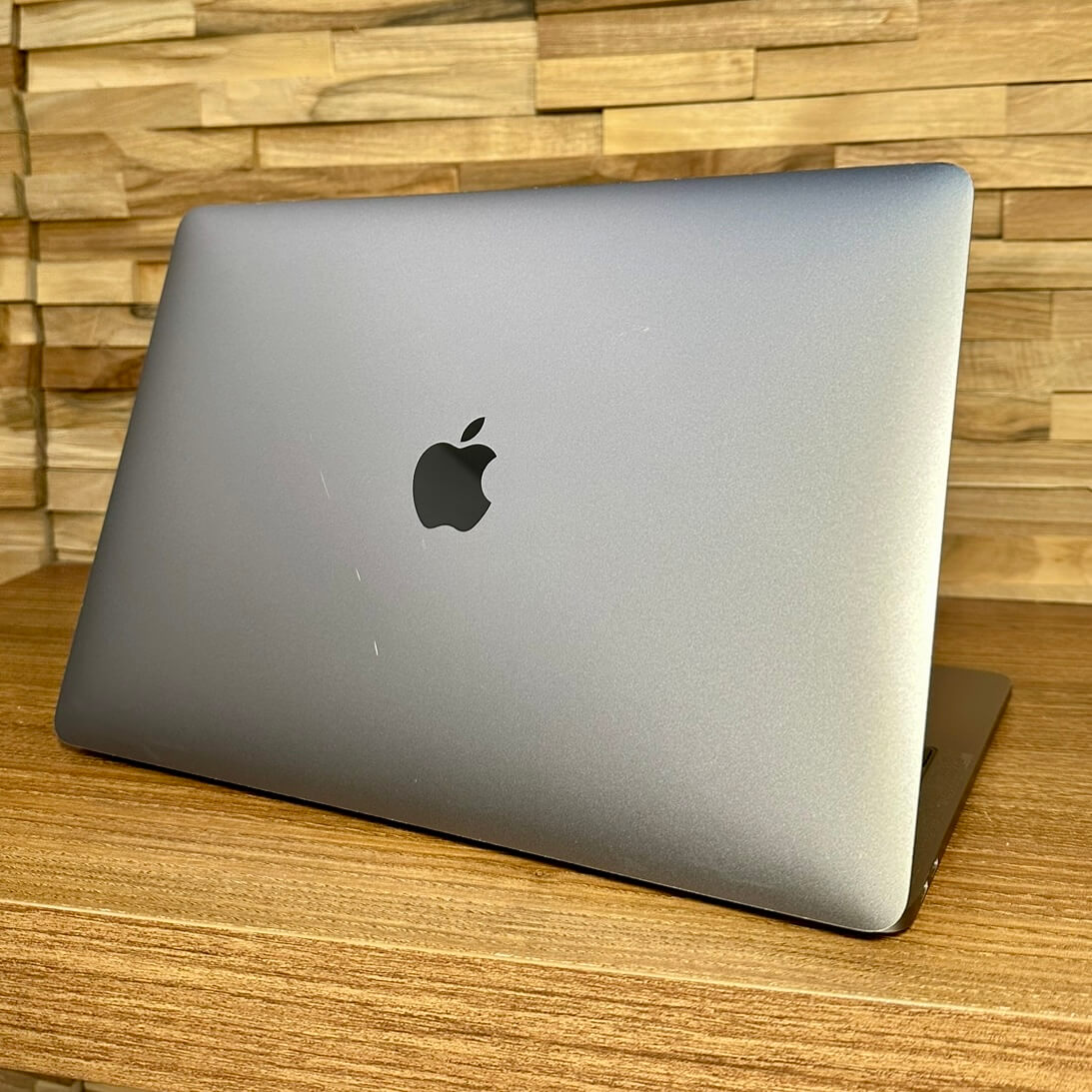 MacBook Pro 13¨ Space Gray, i5, rok 2017, 8GB RAM, 256GB SSD
