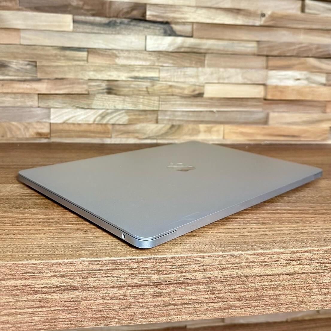 MacBook Pro 13¨ Retina Silver, i5, rok 2017, 16GB RAM, 512GB SSD