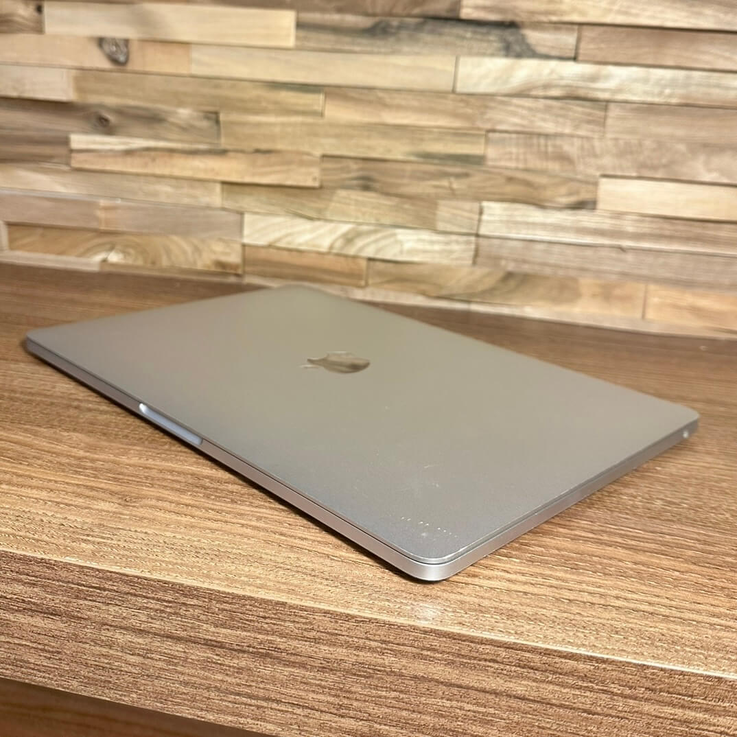 MacBook Pro 13¨ Silver, i5, rok 2017, 16GB RAM, 128GB SSD