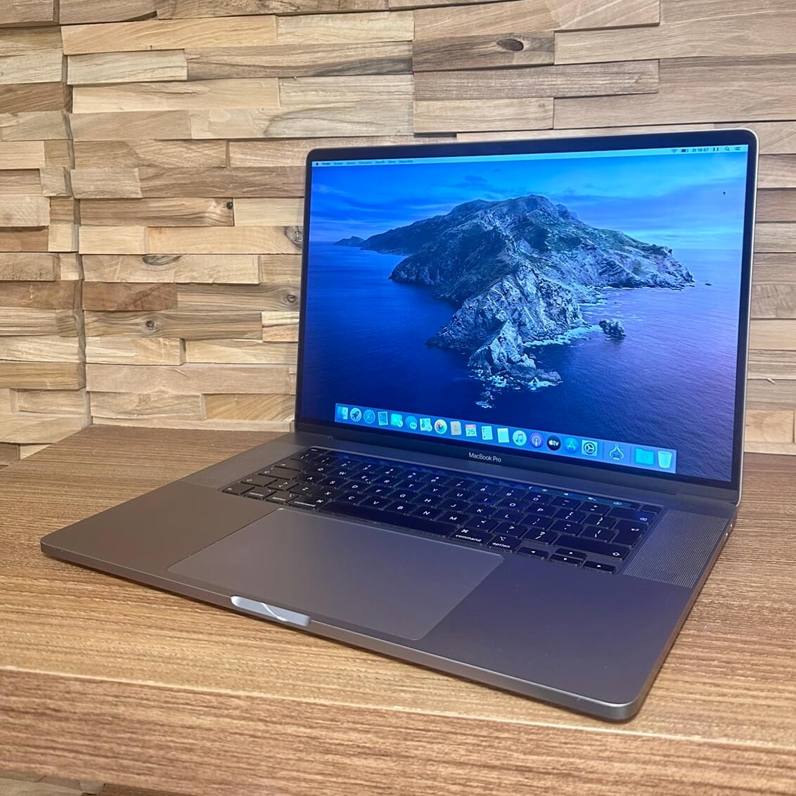 MacBook Pro 16¨ Retina Space Gray, i9, rok 2019, 16GB RAM, 1TB SSD