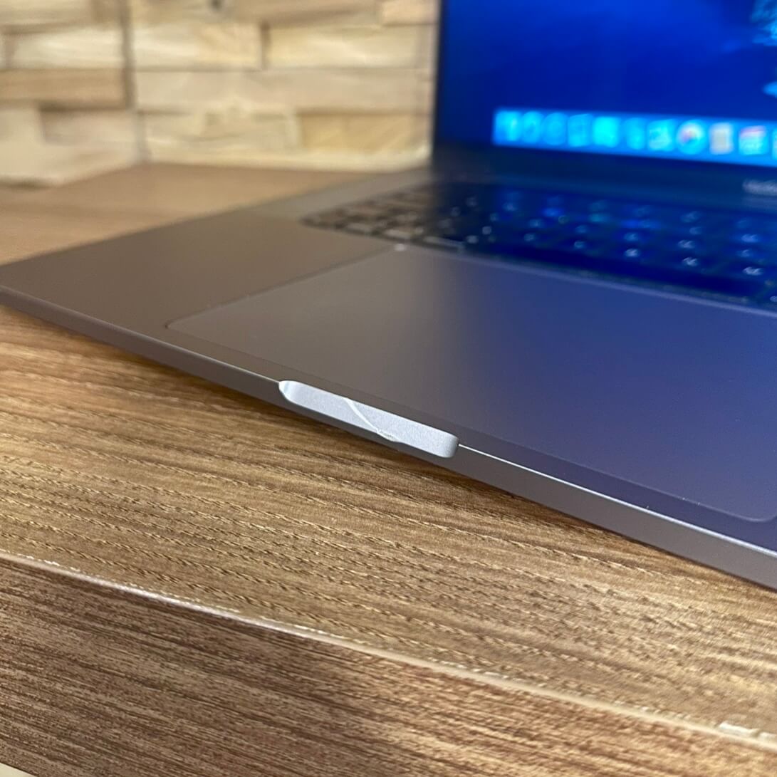 MacBook Pro 16¨ Retina Space Gray, i9, rok 2019, 16GB RAM, 1TB SSD
