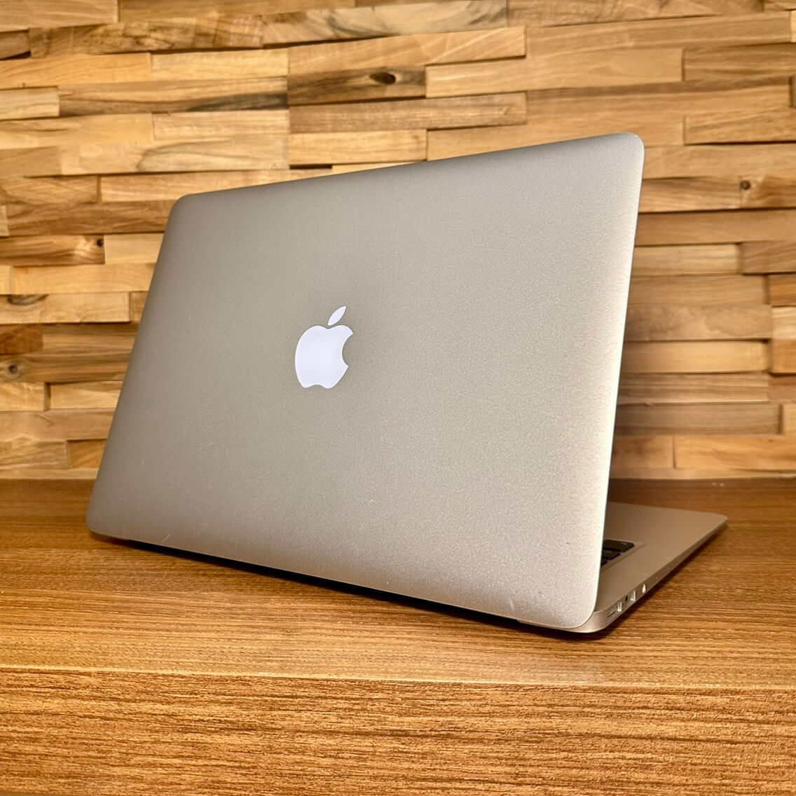 MacBook Air 13’’, i5, rok 2017, 8GB RAM, 128GB SSD