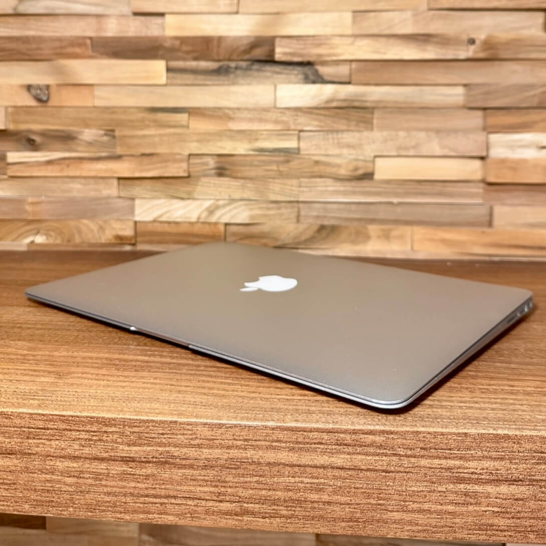 MacBook Air 13’’, i5, rok 2017, 8GB RAM, 128GB SSD