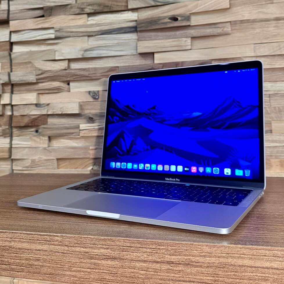 MacBook Pro 13¨ Touch Bar Silver, i5, rok 2017, 16GB RAM, 256GB SSD NOVÁ BATERIE